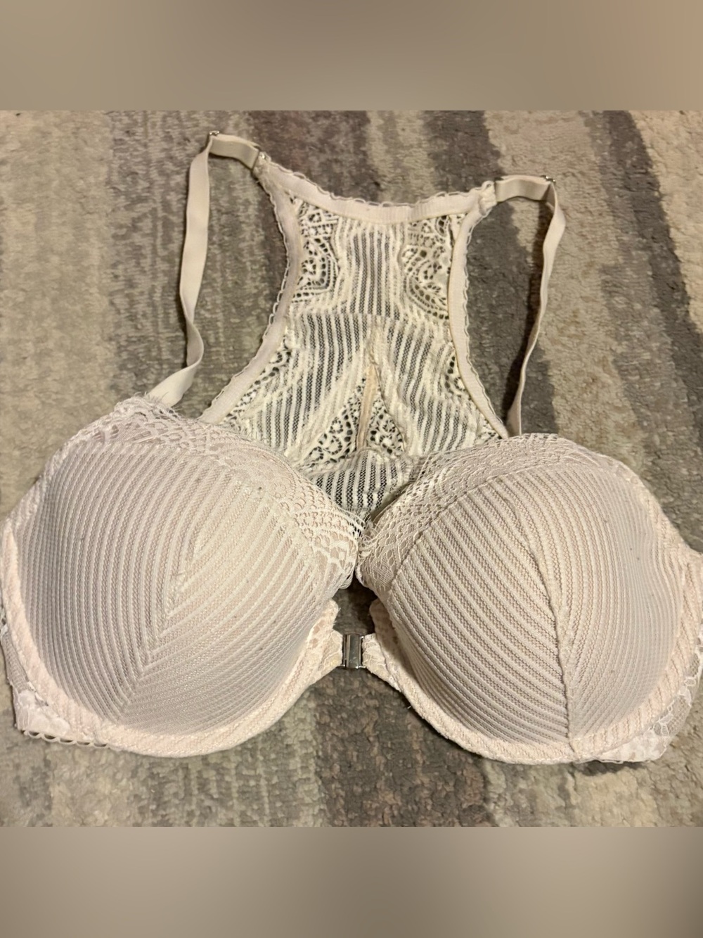 Victoria's Secret Cream Lace Racerback Push-Up Bra